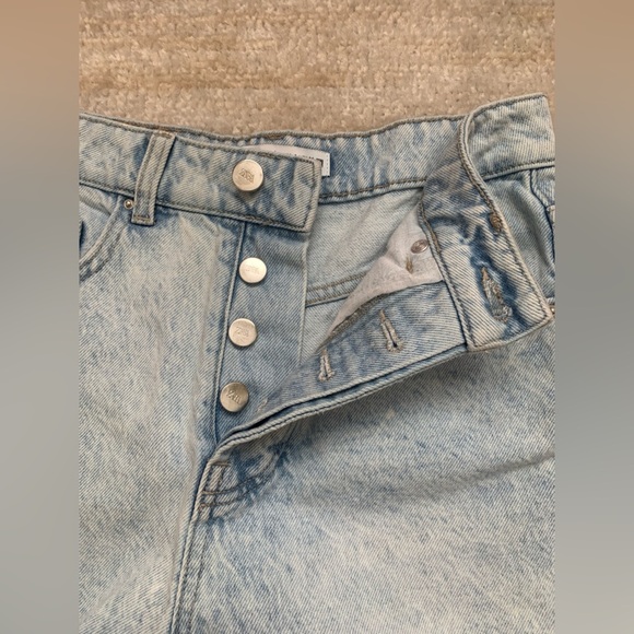 Zara Shorts Size 4 High Waisted Distressed Denim Boho Vacation Summer Casual - Picture 3 of 13